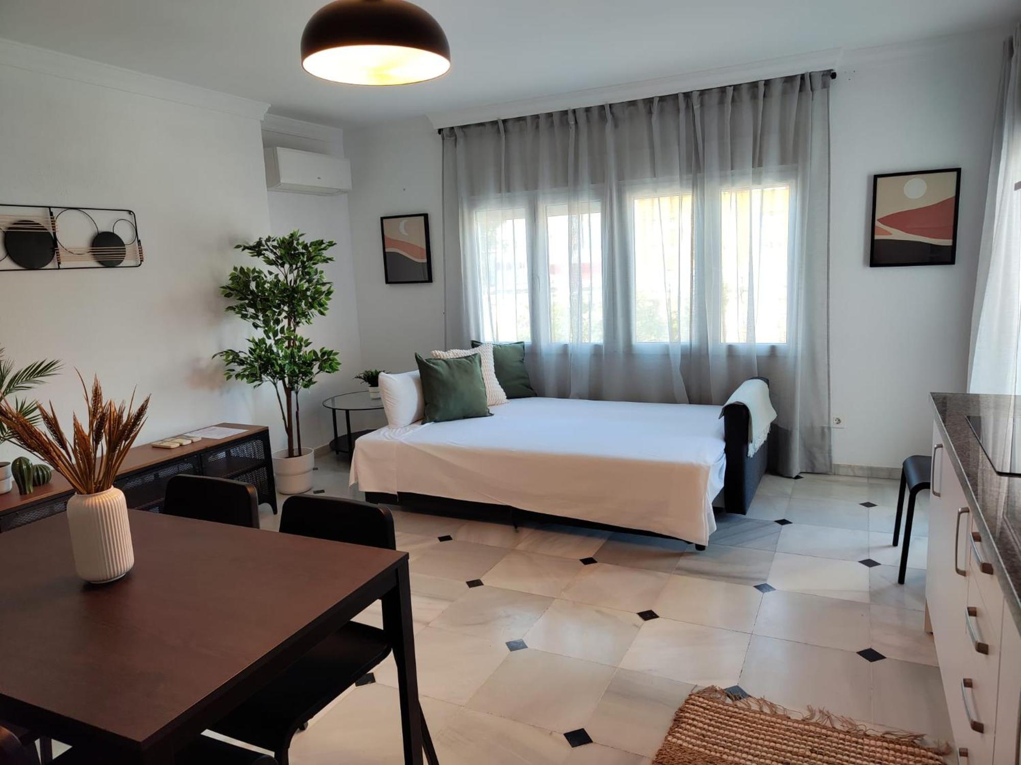 Wintowinrentals Your Home Steps From The Center Málaga Kültér fotó